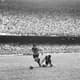 15/12/1962 - Garrincha faz dois, entorta Gerson e participa do terceiro em título carioca do Botafogo