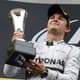 Após conquistar o título da Fórmula 1, Nico Rosberg, de 31 anos, surpreendeu ao anunciar sua aposentadoria da categoria