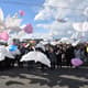 Moradores homenageiam as vítimas do tsunami e de Fukushima
