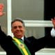 Fernando Henrique Cardoso era o presidente do Brasil. Vivia os últimos meses de seu mandato e não poderia mais ser candidato, pois já estava na reeleição