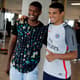 Marlon e Thiago Silva visitam CT do Fluminense