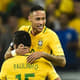 Paulinho com Neymar na Seleção
