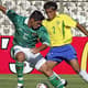 Daniel Alves mostrou desde cedo o faro para títulos, ganhando o bicampeonato da Copa do Nordeste pelo Bahia em 2001 e 2002. Também em 2002 integraria a Seleção Brasileira que foi campeã do Mundial Sub-20