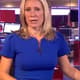 Topless rouba a cena em notícia esportiva de telejornal inglês