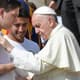 Delegação da Chapecoense é recebida pelo Papa Francisco
