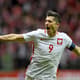 Quem cruzar o caminho da Polônia na Copa vai precisar parar o artilheiro Robert Lewandowski, do Bayern de Munique