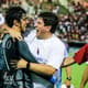 Matheus Costa comemora o acesso à Série A com o goleiro Richard