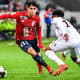 Luiz Araújo (Lille) - O atacante ex-São Paulo foi o destaque do Lille no agitado empate em 2 a 2 com o Lyon. Araújo marcou um gol, com passe de Thiago Mendes, e também deu assistência.