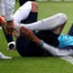 Mbappé sentindo lesão no treino da França