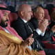O presidente russo, por sinal, acompanhou a estreia ao lado de Mohammed bin Salman, príncipe saudita, e do presidente da Fifa, Gianni Infantino