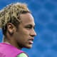 Neymar aparece com visual diferente no último treino da Seleção antes da estreia na Copa do Mundo