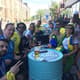 Brasileiros em Rostov nesta segunda-feira, um dia após a estreia do Brasil na Copa