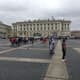 Praça do Hermitage, grande museu de São Petersburgo, onde já há pouco movimento de torcida