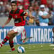 Meio de campo Renato Augusto, contratado em 2008, aos 20 anos, do Flamengo.