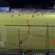 Tufy marca gol meio de campo na Tailândia