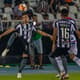 Botafogo x Bahia: as imagens do duelo no Nilton Santos