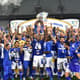 Jogadores do Cruzeiro erguem o troféu na Arena Corinthians; veja imagens da decisão&nbsp;