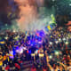 Torcida Boca Juniors faz festa no embarque do time