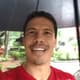 Camisa 15 do São Paulo gravou um vídeo com um guarda-chuva no CT da Barra Funda