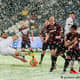 Neve evita gol em cima da linha no Campeonato Alemão