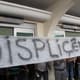 Torcedores do Corinthians protestaram contra Alexandre Pato após cavadinha e eliminação da Copa do Brasil (24/10/13)