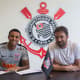 Gustavo assinou novo vínculo com o Corinthians