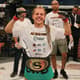 Julia Polastri brilhou na luta principal do Shooto 97 e conquistou o cinturão vago dos palhas (Foto: Marcell Fagundes)