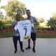 Marcelinho entregou a camisa que marcou sua história no Corinthians a Luan, principal reforço do Timão para esta temporada