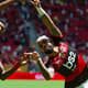 Flamengo x Athletico-PR - Bruno Henrique e Gabigol