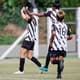 O time feminino do Atlético-MG lidera o Mineiro após vencer o clássico contra as Coelhinhas