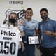 Pituca recebe placa pelos 150 jogos pelo Santos