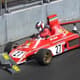 Ferrari de Niki Lauda é danificada em batida