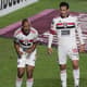 São Paulo x Sporting Cristal - Hernanes e Bruno Alves