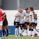 Jogadoras corintianas comemoram gol na vitória sobre o Nacional