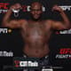 Derrick Lewis bateu o peso na pesagem do UFC Vegas 45 nesta sexta (Foto: Reprodução/YouTube)