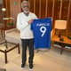 Gilberto GIl com a camisa do Cruzeiro