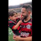 Everton Ribeiro e Filho