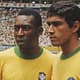 Pelé com Clodoaldo (campeão da Copa de 1970)