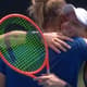 Luisa Stefani e Rafael Matos comemoram vitória no Australian Open
