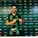 Henrique Almeida rodou por vários clubes do Brasil e agora defenderá o Coelho