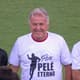 Zico com camisa em apoio a Pelé