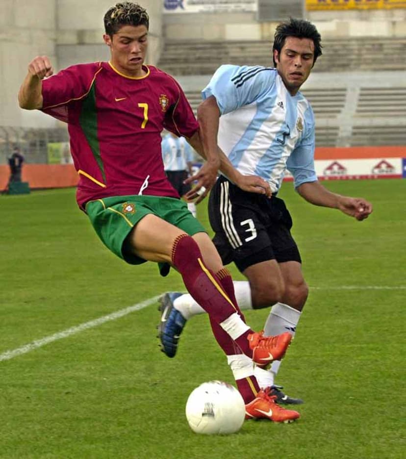 Cr7 2000 shop