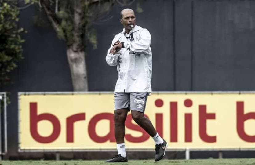 São José realiza jogo-treino contra Guarani após estreia no