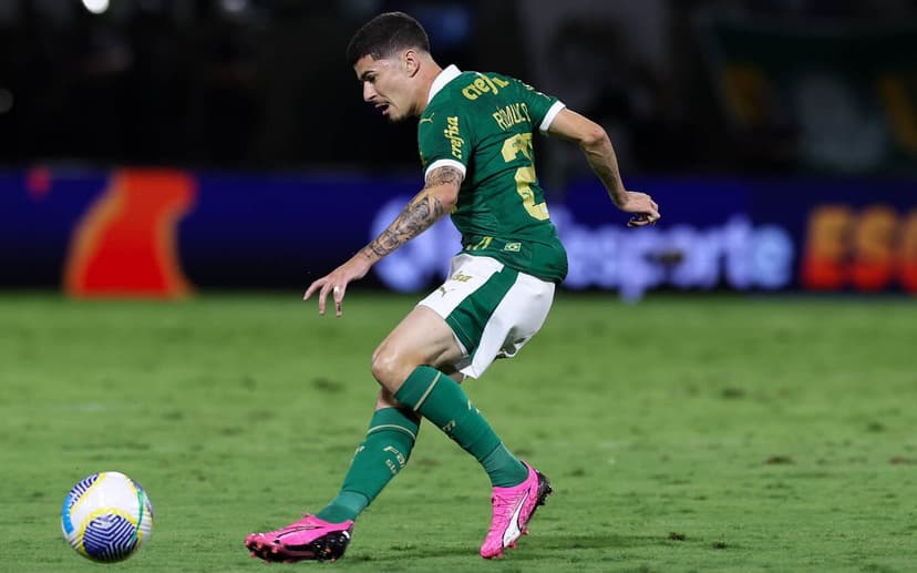 Rômulo encerra 2024 com menos de 300 minutos no Palmeiras