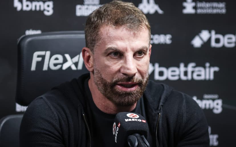 VAI PRA RIVAL? Presidente do Vasco analisa contratação de zagueiro ex-Corinthians, titular em Portugal