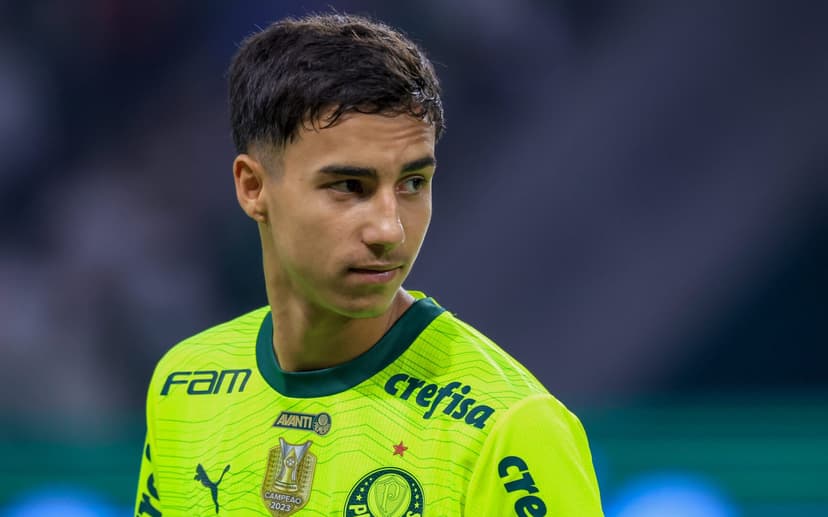 SEM CHANCES! Vitor Reis não deve ser negociado antes do Super Mundial