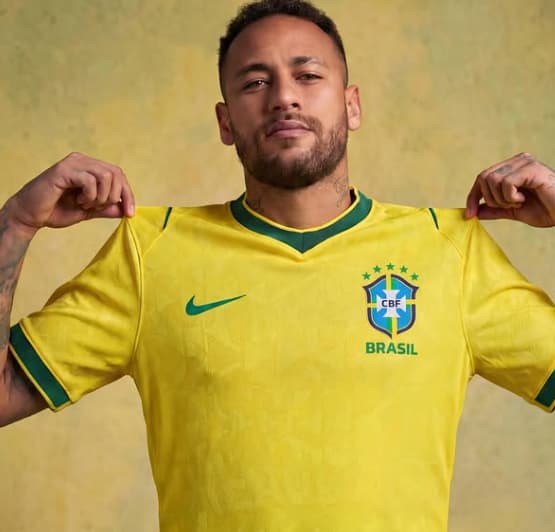 Montagem de Neymar com possível camisa do Brasil (Foto: Reprodução/RonaldoTV)