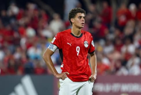 Hamza Abdelkarim em ação pela seleção egípcia sub-17 (Foto: Reprodução/Instagram)