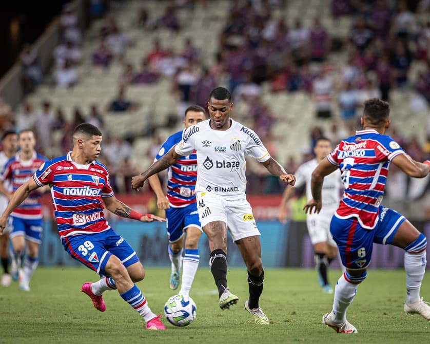 jean_lucas_fortaleza_santos_brasileirao_2023
