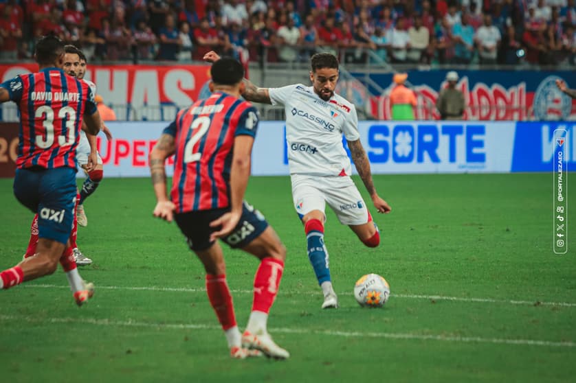 Matheus Pereira, do Fortaleza, em jogo contra o Bahia (Foto: Mateus Lotif/Fortaleza EC)